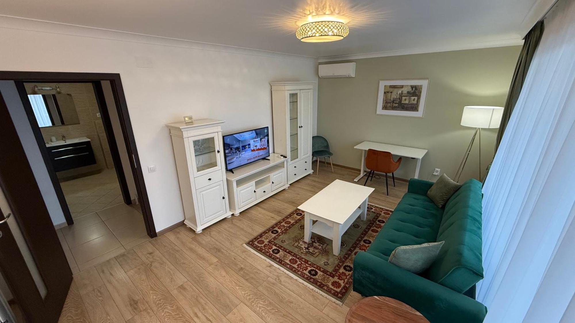 Coresi Spacious And Comfortable, Gbwifi, Parking 브라쇼브 외부 사진